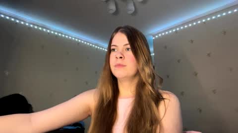 I am Amy ntmu Lets hit 10 Thumbs Up together online show from 04/02/26, 04:10