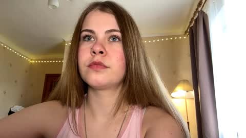 I am Amy ntmu Lets hit 10 Thumbs Up together online show from 05/05/26, 11:18