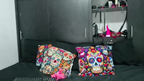 Elizabeth online show from 02/09/25, 10:54