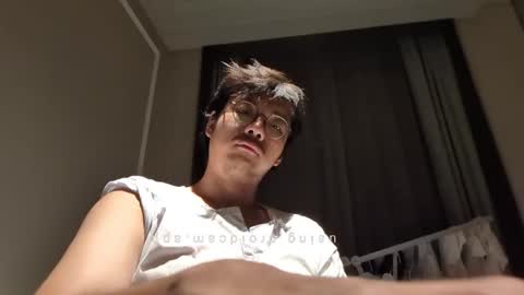 Snapshot of hirvirdish chatting on 09/24/25, 04:21 Taick online show from 09/24/25, 04:21