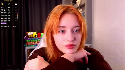 Snapshot of hisoka__akerley chatting on 10/18/25, 05:46 Ella online show from 10/18/25, 05:46