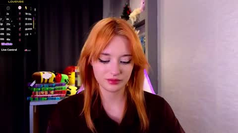 Snapshot of hisoka__akerley chatting on 10/20/25, 05:35 Ella online show from 10/20/25, 05:35
