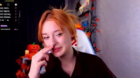 Snapshot of hisoka__akerley chatting on 10/24/25, 05:53 Ella online show from 10/24/25, 05:53