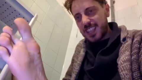 hitmenoww online show from 12/21/24, 09:36