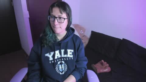 Hitomi Arata online show from 01/27/25, 12:26