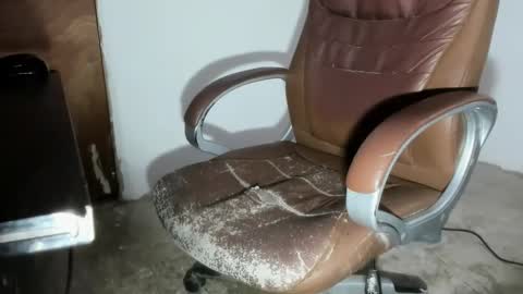 Snapshot of hk5792 chatting on 10/19/25, 12:06 Your Morenito online show from 10/19/25, 12:06