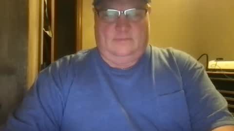 Snapshot of hmmtat chatting on 01/15/25, 01:23 hmmtat online show from 01/15/25, 01:23