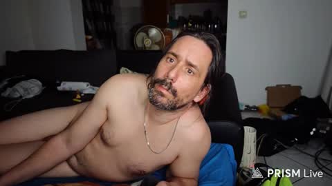 Snapshot of hmuench85 chatting on 11/24/25, 08:08 H online show from 11/24/25, 08:08