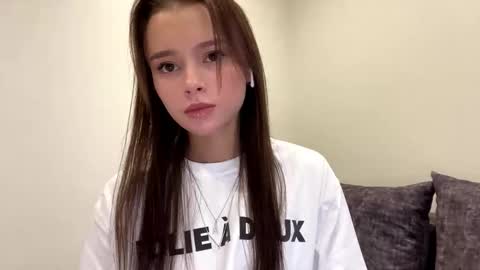 Sofia online show from 11/11/25, 10:15