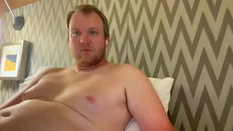 hockeyboy2015 online show from 06/10/26, 09:25