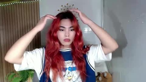 Snapshot of hoelyaurora chatting on 04/06/26, 02:51 Aurora3 online show from 04/06/26, 02:51