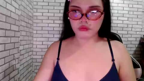 Snapshot of hoelymelissaa chatting on 04/10/26, 12:32 Melissa3 online show from 04/10/26, 12:32