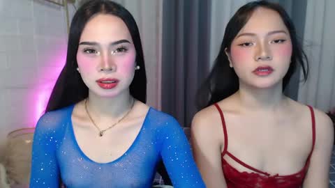 Snapshot of hoelymolly chatting on 06/07/26, 07:28 hoelymolly online show from 06/07/26, 07:28