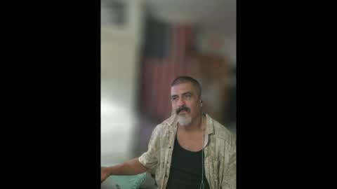 Snapshot of hoglegg99384194 chatting on 07/03/26, 05:58 hoglegg99384194 online show from 07/03/26, 05:58