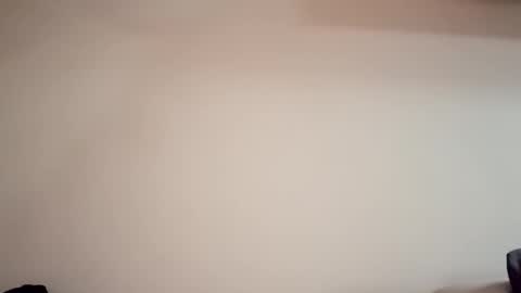 hoioi197777 online show from 10/14/25, 08:04