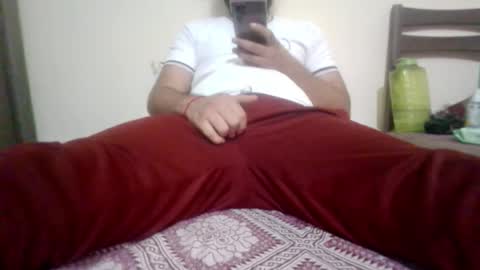 Snapshot of holaalaa123 chatting on 10/29/25, 05:25 holaalaa123 online show from 10/29/25, 05:25