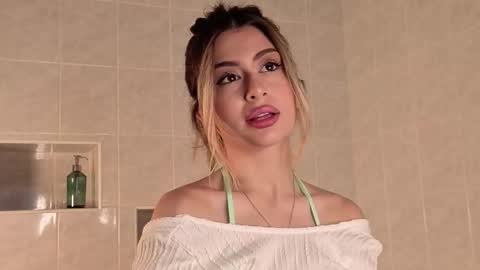 Moni Monica online show from 10/04/25, 08:23