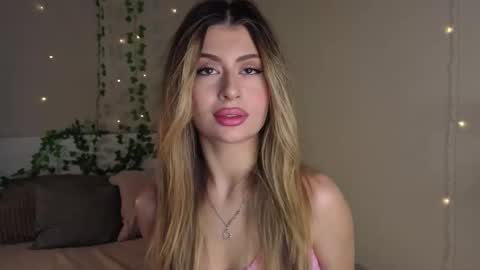 Moni Monica online show from 11/02/25, 08:06