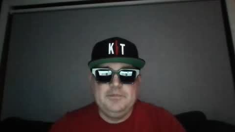 Snapshot of holden_minutz chatting on 05/03/26, 05:02 holden_minutz online show from 05/03/26, 05:02
