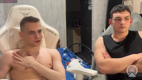 Snapshot of holiday_boys chatting on 02/03/26, 05:18 Extaz Athrey Howard online show from 02/03/26, 05:18