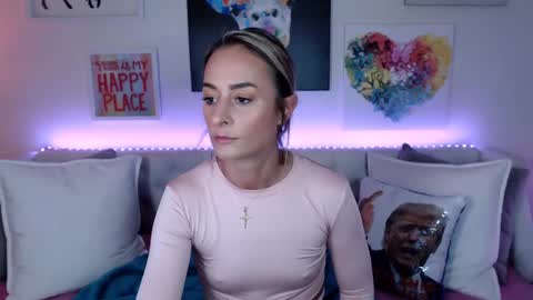 Holi Hurricane online show from 03/01/25, 04:47