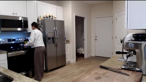 Holi Hurricane online show from 03/19/26, 03:21