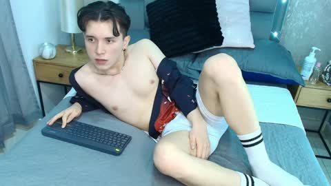 Holland online show from 04/01/26, 01:41