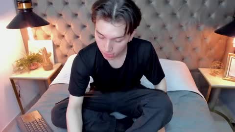 Holland online show from 06/03/26, 01:03