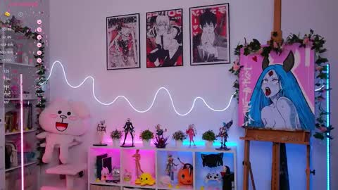 Holli online show from 09/23/25, 06:00