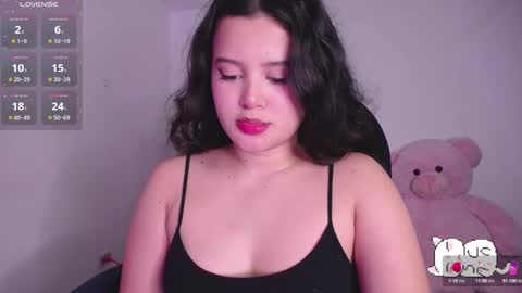 Snapshot of holly_16 chatting on 03/05/25, 03:08 holly_16 online show from 03/05/25, 03:08