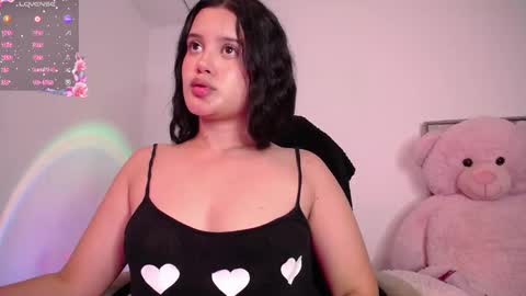 Snapshot of holly_16 chatting on 09/12/25, 02:11 holly_16 online show from 09/12/25, 02:11