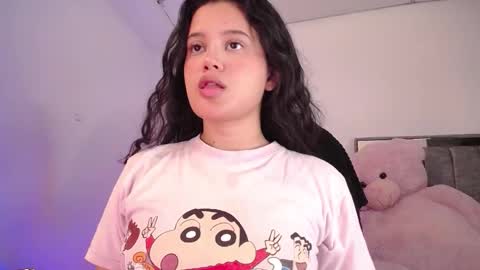 Snapshot of holly_16 chatting on 10/20/25, 12:22 holly_16 online show from 10/20/25, 12:22