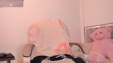 Snapshot of holly_16 chatting on 02/26/26, 09:58 holly_16 online show from 02/26/26, 09:58