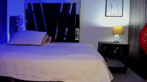 Mara online show from 09/23/25, 03:09