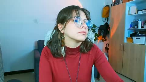 Holly and Honey online show from 04/23/26, 10:56