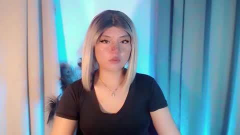 holly_maria69 online show from 03/08/26, 02:37