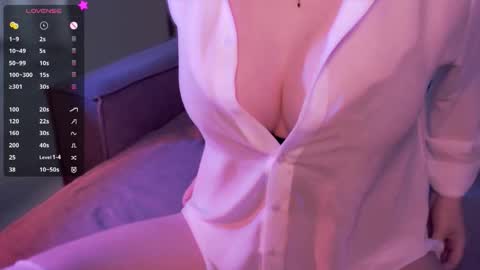 Molly online show from 12/19/25, 04:30