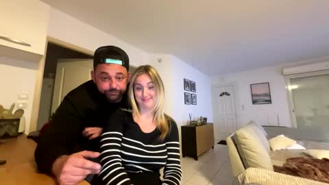 Snapshot of hollyandelon chatting on 11/11/25, 09:48 hollyandelon online show from 11/11/25, 09:48