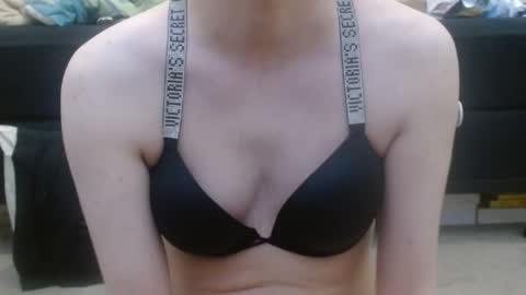 Holly Hawkes online show from 03/03/25, 10:42