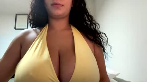 Snapshot of hollykoff chatting on 07/04/26, 01:28 space online show from 07/04/26, 01:28