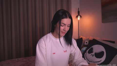 Holly Linder online show from 10/02/25, 01:23