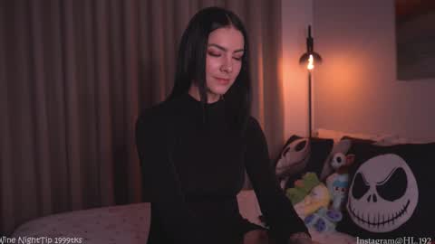 Holly Linder online show from 10/04/25, 02:20