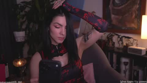 Holly Linder online show from 03/21/26, 02:27