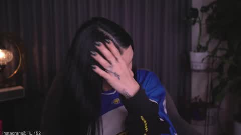 Snapshot of hollylinder_ chatting on 04/26/26, 02:31 Holly Linder online show from 04/26/26, 02:31