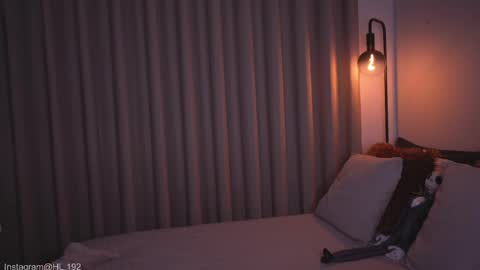 Snapshot of hollylinder_ chatting on 05/21/26, 01:45 Holly Linder online show from 05/21/26, 01:45