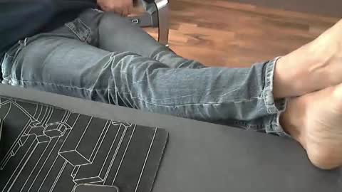 hollymollysucker online show from 11/28/25, 12:52