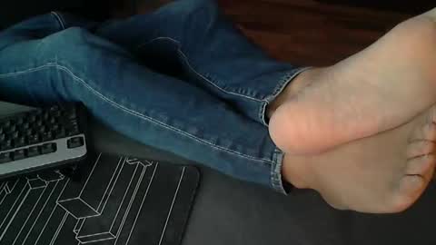 hollymollysucker online show from 12/18/25, 09:48