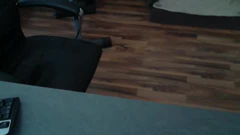 Snapshot of hollymollysucker chatting on 04/27/26, 10:46 hollymollysucker online show from 04/27/26, 10:46