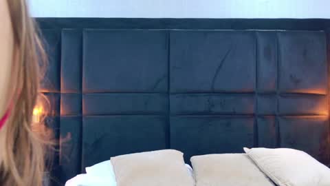 Holly online show from 05/05/26, 06:27