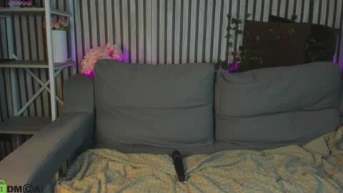 Holly online show from 04/10/26, 01:22